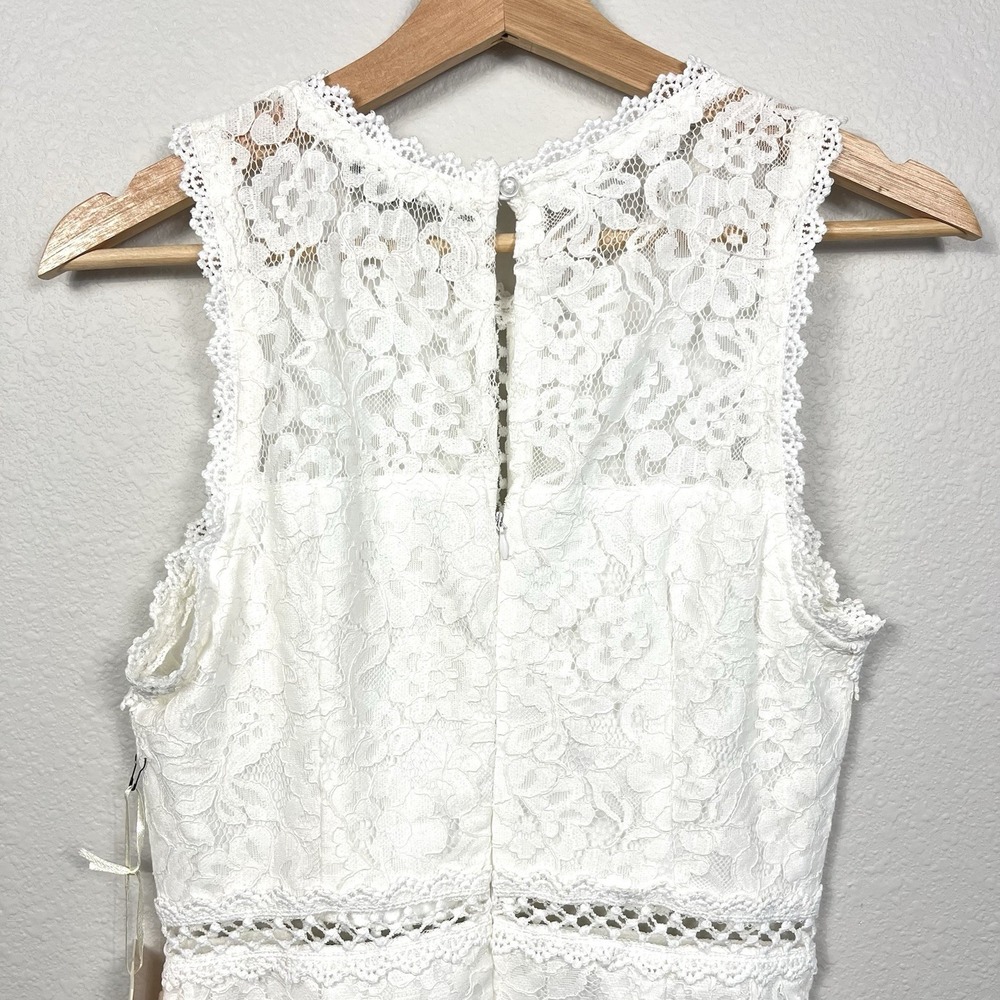 Blāshe‎ White Floral Lace Sleeveless Mini Sheath Dress NWT Size M Bridal Event - Picture 3 of 13